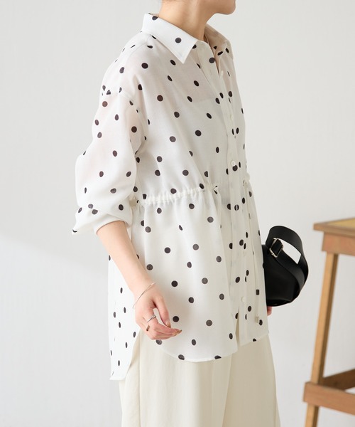 COLLAGE GALLARDAGALANTE（コラージュガリャルダガランテ）の「ドロストシェイプシアーシャツ/WEB限定カラー展開（シャツ/ブラウス・レディース・オフホワイト/ピンク/ネイビー/カーキ・FREE）」の13枚目の写真