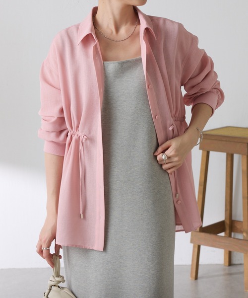 COLLAGE GALLARDAGALANTE（コラージュガリャルダガランテ）の「ドロストシェイプシアーシャツ/WEB限定カラー展開（シャツ/ブラウス・レディース・オフホワイト/ピンク/ネイビー/カーキ・FREE）」の20枚目の写真