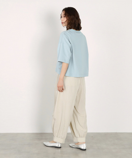 LOGEMENT DE CLAIRE(ロジュモンドクレール)の「5分袖モックネックTシャツ(Tシャツ/カットソー・レディース・ダークブラウン/ライトピンク/オフホワイト/ブルー系その他・FREE)」の5枚目の写真