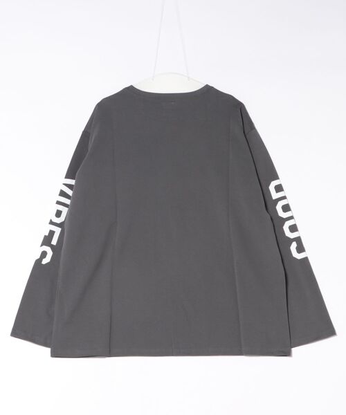 Catchup(ケチャップ)の「【2026SS】CATCHUP CREW 15 ロングTシャツ(大人サイズ)【親子でお揃い】【ユニセックス】(Tシャツ/カットソー・レディース・チャコールグレー/レッド・M/S/L)」の22枚目の写真