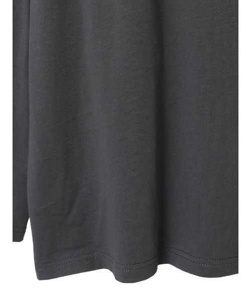 Catchup(ケチャップ)の「【2026SS】CATCHUP CREW 15 ロングTシャツ(大人サイズ)【親子でお揃い】【ユニセックス】(Tシャツ/カットソー・レディース・チャコールグレー/レッド・M/S/L)」の21枚目の写真