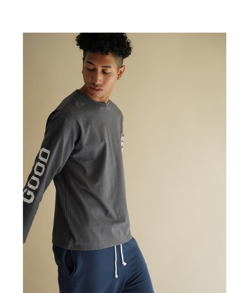 Catchup(ケチャップ)の「【2026SS】CATCHUP CREW 15 ロングTシャツ(大人サイズ)【親子でお揃い】【ユニセックス】(Tシャツ/カットソー・レディース・チャコールグレー/レッド・M/S/L)」の3枚目の写真