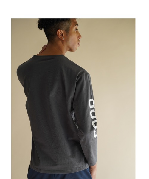 Catchup(ケチャップ)の「【2026SS】CATCHUP CREW 15 ロングTシャツ(大人サイズ)【親子でお揃い】【ユニセックス】(Tシャツ/カットソー・レディース・チャコールグレー/レッド・M/S/L)」の6枚目の写真