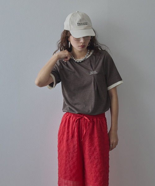 bohmal（ボマール）の「バイカラーロゴ刺繍タックデザインTシャツ（Tシャツ/カットソー・レディース・チャコールグレー/グレー/ブラウン・FREE）」の15枚目の写真