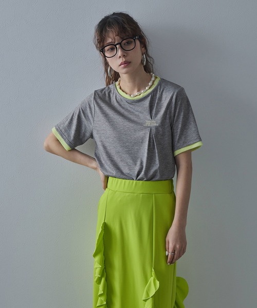 bohmal（ボマール）の「バイカラーロゴ刺繍タックデザインTシャツ（Tシャツ/カットソー・レディース・チャコールグレー/グレー/ブラウン・FREE）」の21枚目の写真
