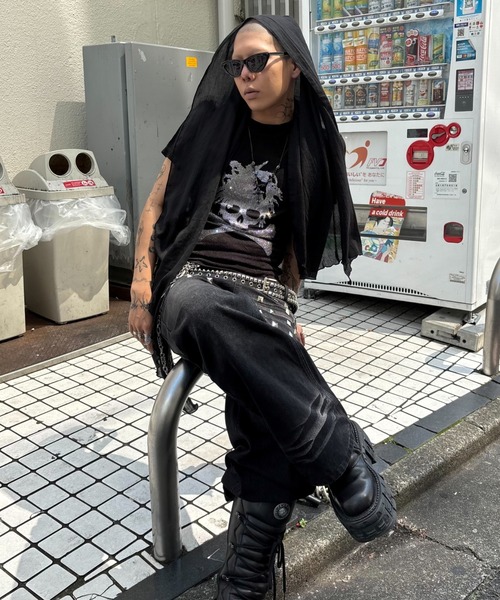Never mind the XU(ネバーマインドザエックスユー)の「【Never mind the XU】studs washed wide denim pants / 【ネバーマインド ザ エックスユー】スタッズウォッシュドワイドデニムパンツ(デニムパンツ・メンズ・ブルー/ブラック・S/M)」の8枚目の写真