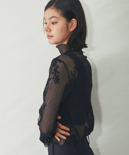 SMILE ORCHID(スマイルオーキッド)の「刺繍入りシースルートップス(Tシャツ/カットソー・レディース・ホワイト/アイボリー/ブラック・FREE)」の15枚目の写真