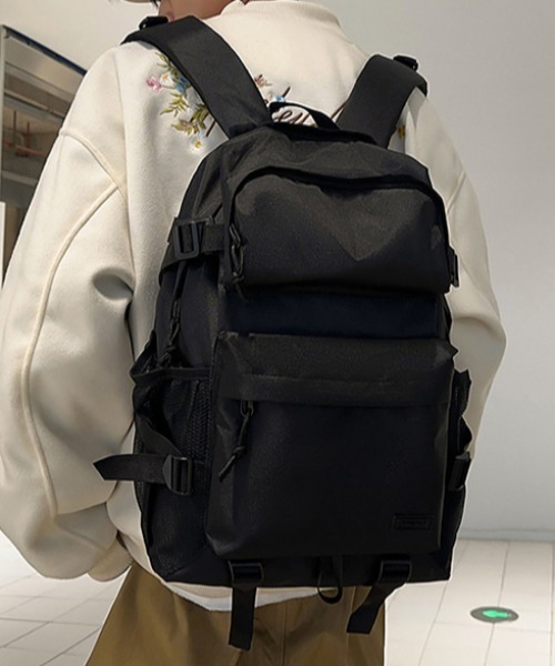 Teem Store(チームストア)の「【大容量/A4対応】【通学/通勤】撥水加工フロントポケット付きバックパック 無地 アーガイル(バックパック/リュック・レディース・ブラック/ブラック系1/グレー系1・F)」の19枚目の写真