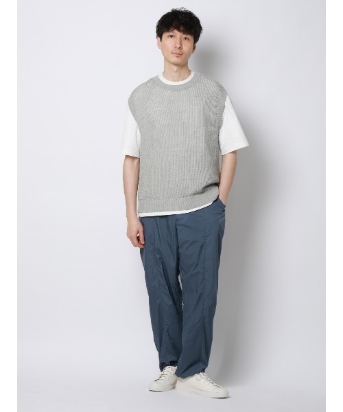 FLAT(フラット)の「FLAT/シアーサマーニットベスト/ウォッシャブル/ペーパーニット/無地(ニット/セーター・メンズ・ブラック/ライトグレー/ベージュ・M/L)」の17枚目の写真