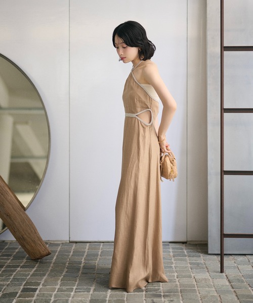 LAULEN(ローレン)の「contrast trim halter long dress /配色ホルターロングドレス(ワンピース・レディース・オレンジ系/ベージュ/ブラック・FREE)」の5枚目の写真