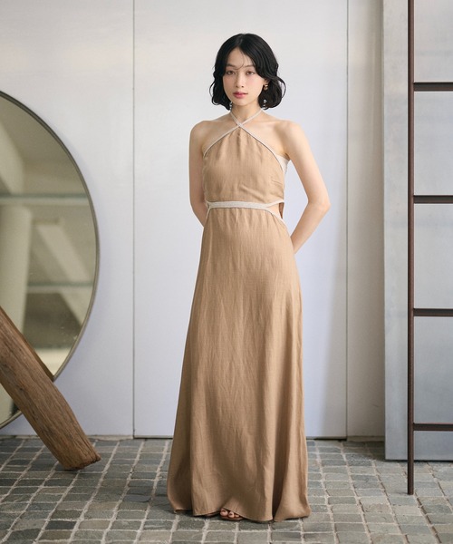 LAULEN(ローレン)の「contrast trim halter long dress /配色ホルターロングドレス(ワンピース・レディース・オレンジ系/ベージュ/ブラック・FREE)」の8枚目の写真