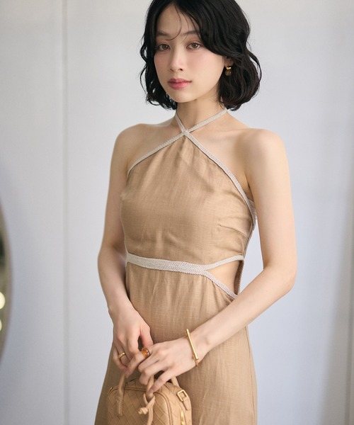 LAULEN(ローレン)の「contrast trim halter long dress /配色ホルターロングドレス(ワンピース・レディース・オレンジ系/ベージュ/ブラック・FREE)」の10枚目の写真
