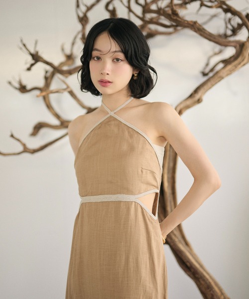 LAULEN(ローレン)の「contrast trim halter long dress /配色ホルターロングドレス(ワンピース・レディース・オレンジ系/ベージュ/ブラック・FREE)」の16枚目の写真