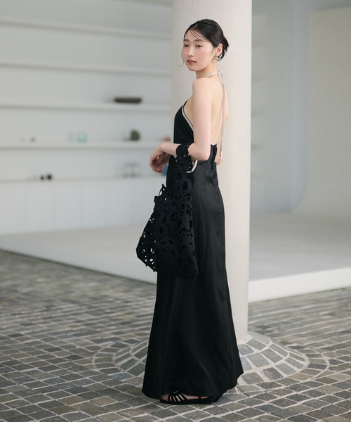 LAULEN(ローレン)の「contrast trim halter long dress /配色ホルターロングドレス(ワンピース・レディース・オレンジ系/ベージュ/ブラック・FREE)」の20枚目の写真