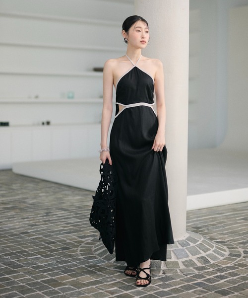 LAULEN(ローレン)の「contrast trim halter long dress /配色ホルターロングドレス(ワンピース・レディース・オレンジ系/ベージュ/ブラック・FREE)」の19枚目の写真