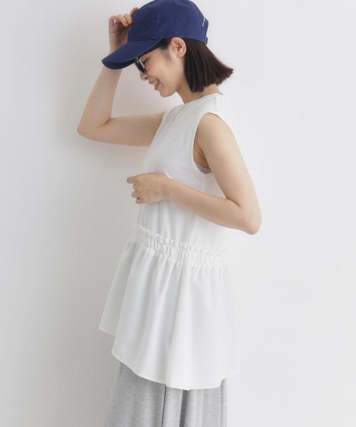 Right-on(ライトオン)の「【HONEYSUCKLE ROSE】異素材ドッキングタンクトップ (ペプラム / イレギュラーヘム / ノースリーブ / 体型カバー / カットソー / レイヤード風 / クルーネック / レディース)(タンクトップ・レディース・ホワイト/ブラック・M/L)」の12枚目の写真