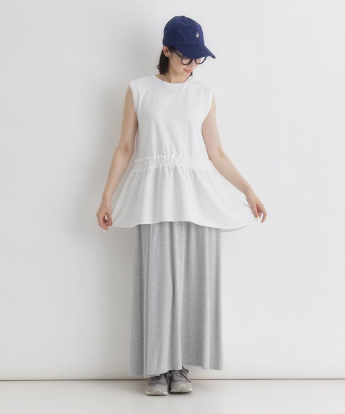 Right-on(ライトオン)の「【HONEYSUCKLE ROSE】異素材ドッキングタンクトップ (ペプラム / イレギュラーヘム / ノースリーブ / 体型カバー / カットソー / レイヤード風 / クルーネック / レディース)(タンクトップ・レディース・ホワイト/ブラック・M/L)」の15枚目の写真