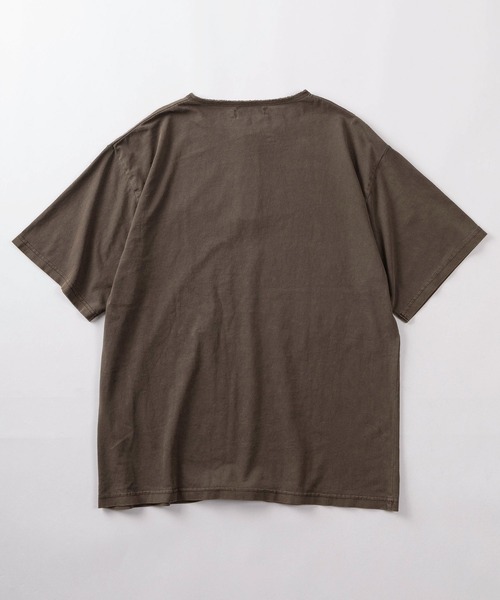 SlashDate(スラッシュデイト)の「【84】ピグメント加工 クロスワンポイント刺繍 ヘンリーネック Tシャツ/メンズ/レディース/ユニセックス(Tシャツ/カットソー・メンズ・ブラウン/グレイッシュベージュ/ブラック・L/M)」の10枚目の写真
