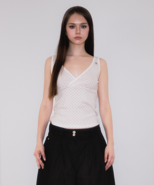 ROSEFRANTZ（ロゼフランツ）の「Dot V-neck Layered Sleeveless [White]（Tシャツ/カットソー・レディース・ホワイト・OS）」の2枚目の写真