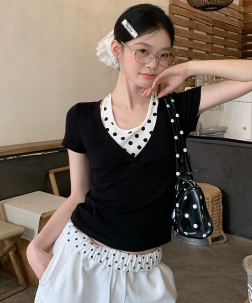 Alvia(アルビア)の「ドット切替ホルタートップス|重ね着風デザイン(Tシャツ/カットソー・レディース・ブラック・M)」の2枚目の写真