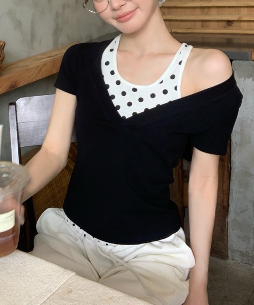 Alvia(アルビア)の「ドット切替ホルタートップス|重ね着風デザイン(Tシャツ/カットソー・レディース・ブラック・M)」の5枚目の写真