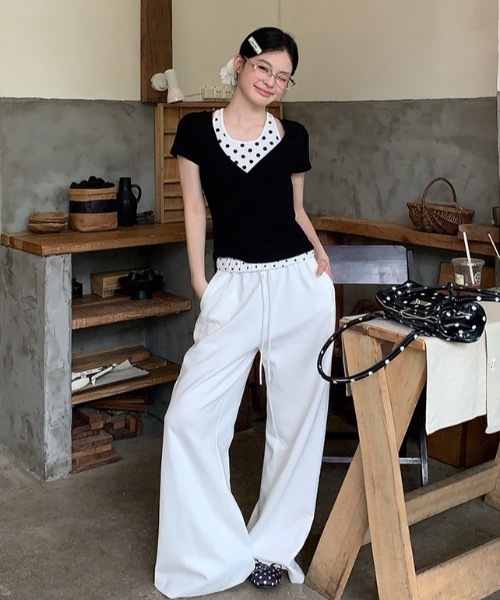 Alvia(アルビア)の「ドット切替ホルタートップス|重ね着風デザイン(Tシャツ/カットソー・レディース・ブラック・M)」の8枚目の写真