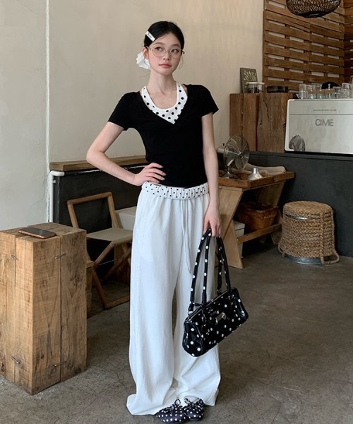 Alvia(アルビア)の「ドット切替ホルタートップス|重ね着風デザイン(Tシャツ/カットソー・レディース・ブラック・M)」の16枚目の写真
