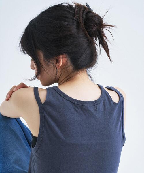 CODE A(コードエー)の「IRONING|cut out tank top(タンクトップ・レディース・ホワイト/ダークグレー・00)」の9枚目の写真