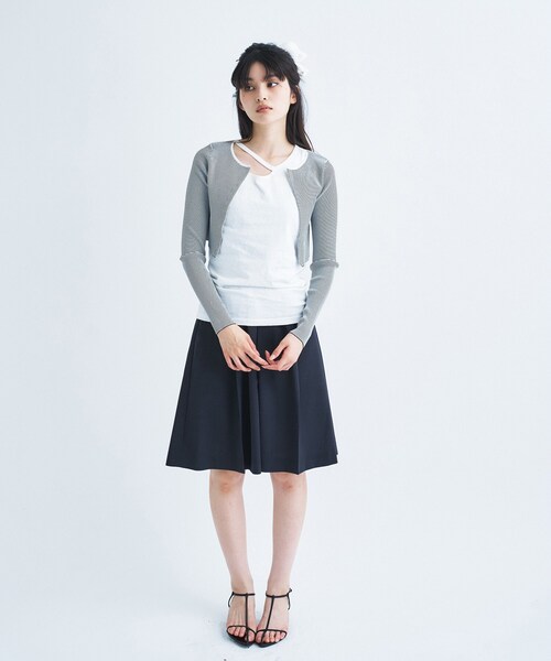CODE A(コードエー)の「IRONING|cut out tank top(タンクトップ・レディース・ホワイト/ダークグレー・00)」の15枚目の写真
