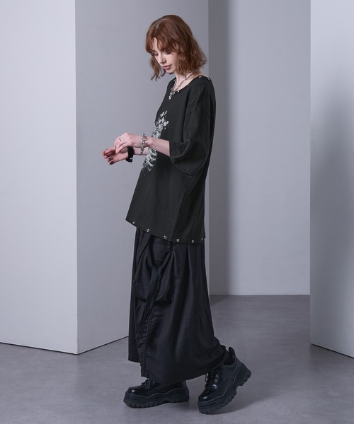 EMMA CLOTHES(エマクローズ)の「eyelet design graphic t-shirt /ハトメデザイングラフィックTシャツ【黒色コラボ】(Tシャツ/カットソー・メンズ・ホワイト/ブラック・S/M)」の14枚目の写真
