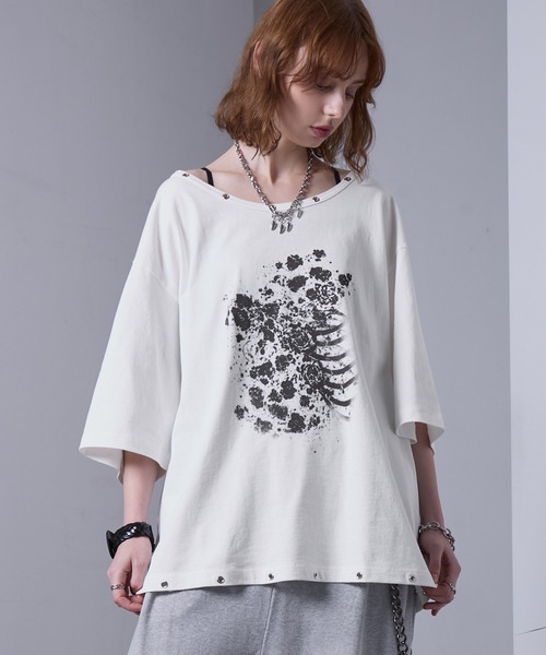 EMMA CLOTHES(エマクローズ)の「eyelet design graphic t-shirt /ハトメデザイングラフィックTシャツ【黒色コラボ】(Tシャツ/カットソー・メンズ・ホワイト/ブラック・S/M)」の19枚目の写真