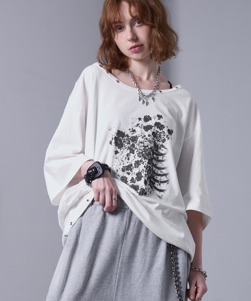EMMA CLOTHES(エマクローズ)の「eyelet design graphic t-shirt /ハトメデザイングラフィックTシャツ【黒色コラボ】(Tシャツ/カットソー・メンズ・ホワイト/ブラック・S/M)」の20枚目の写真
