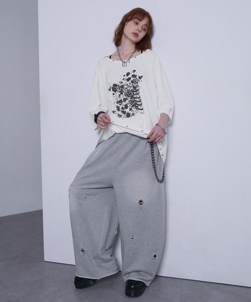 EMMA CLOTHES(エマクローズ)の「eyelet design graphic t-shirt /ハトメデザイングラフィックTシャツ【黒色コラボ】(Tシャツ/カットソー・メンズ・ホワイト/ブラック・S/M)」の22枚目の写真