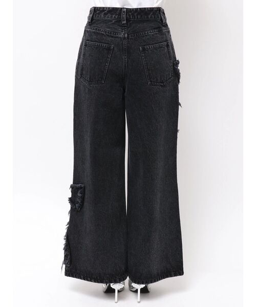 CALNAMUR(カルナムール)の「フリンジリボンデニムパンツ(デニムパンツ・レディース・ブルー/ブラック・MEDIUM/SMALL)」の14枚目の写真