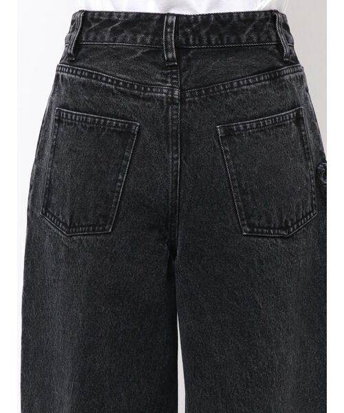 CALNAMUR(カルナムール)の「フリンジリボンデニムパンツ(デニムパンツ・レディース・ブルー/ブラック・MEDIUM/SMALL)」の15枚目の写真