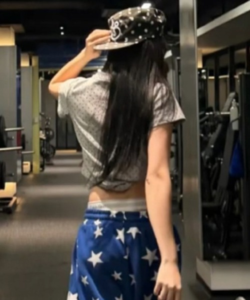 HALEY PESCA(ヘーリーペスカ)の「HALEY PESCA/レトロガーリードット柄Tシャツ(Tシャツ/カットソー・レディース・グレー・FREE)」の7枚目の写真