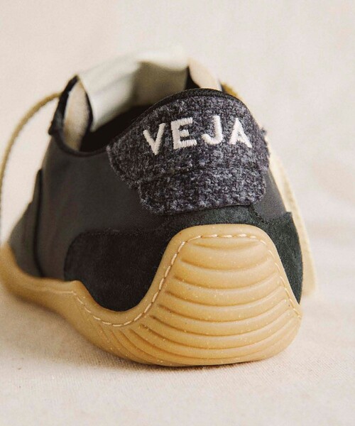 Firsthand(ファーストハンド)の「Veja × Baserange/ベースレンジ JITSU VEJA X BASERANGE スニーカー(スニーカー・レディース・ブラック/オフホワイト/イエロー/ワインレッド・38/36/37)」の13枚目の写真