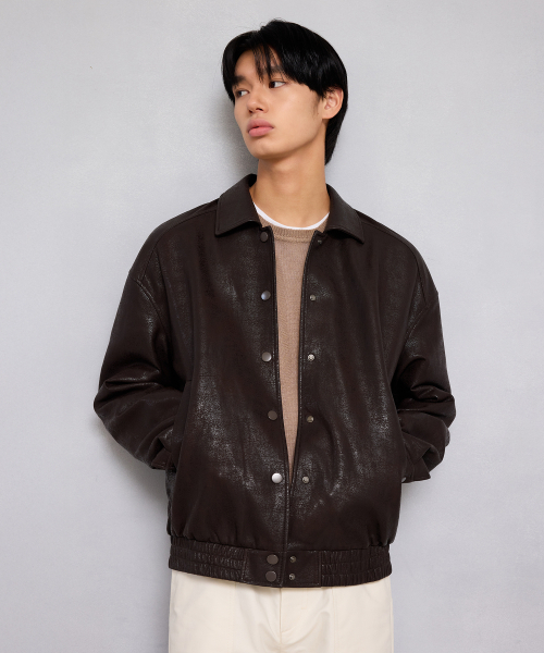 LEFTSEOUL（レフトソウル）の「[ユニセックス] フェイククラックレザー キルティング ブルゾン [ブラウン]（ライダースジャケット・レディース・ブラウン・MEDIUM/LARGE）」の3枚目の写真