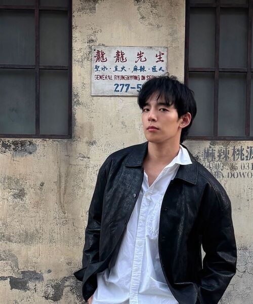 LEFTSEOUL（レフトソウル）の「[ユニセックス] フェイククラックレザー キルティング ブルゾン [ブラウン]（ライダースジャケット・レディース・ブラウン・MEDIUM/LARGE）」の6枚目の写真