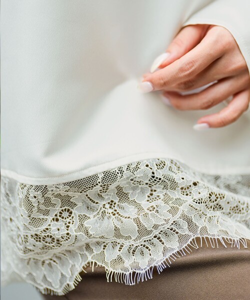 ANY SIS(エニィスィス)の「レース付きサテン ブラウス(シャツ/ブラウス・レディース・ホワイト系/グレー系・X-SMALL)」の19枚目の写真