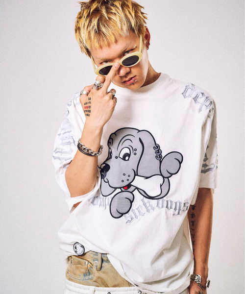 GALFY（ガルフィー）の「『GALFY/ガルフィー』病みに還りしTシャツ【Z】（Tシャツ/カットソー・レディース・ホワイト/ブラック系1・L/XL）」の2枚目の写真