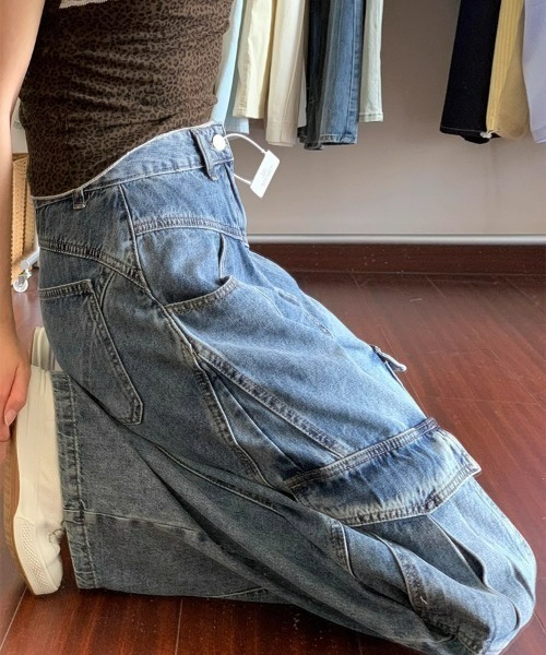 REBALANCE(リバランス)の「パッチワークカーゴデニムパンツ(デニムパンツ・レディース・A・X-LARGE/LARGE/MEDIUM)」の5枚目の写真