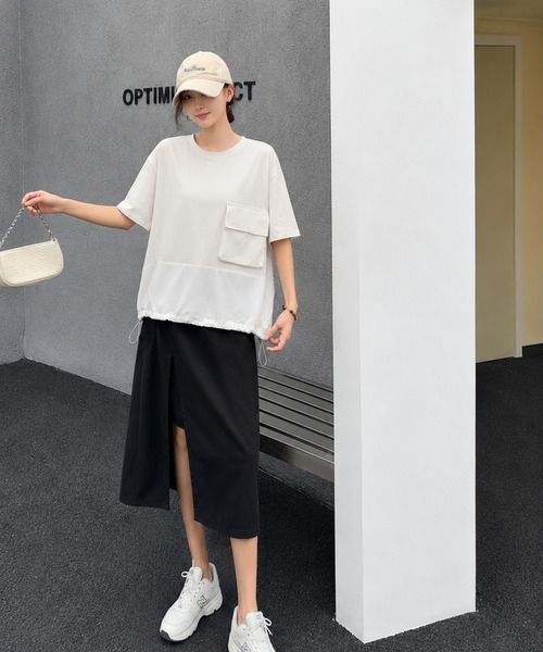 I.O.E(アイオイ)の「ドローストリング ポケットTシャツ(Tシャツ/カットソー・レディース・ホワイト/ブラック/グレー・FREE)」の5枚目の写真