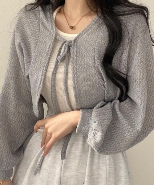 Ritzy(リッツィー)の「リボン紐クロップドショートカーディガン(カーディガン/ボレロ・レディース・ホワイト/ブラック/グレー・FREE)」の13枚目の写真