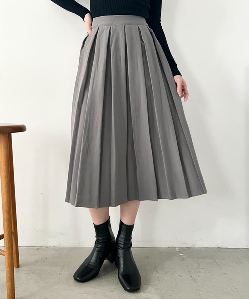 wears（ウェアーズ）の「【2サイズ展開】プリーツミディスカート（スカート・レディース・グレー/ブラウン/ブラック/ダークグレー・L/M）」の2枚目の写真