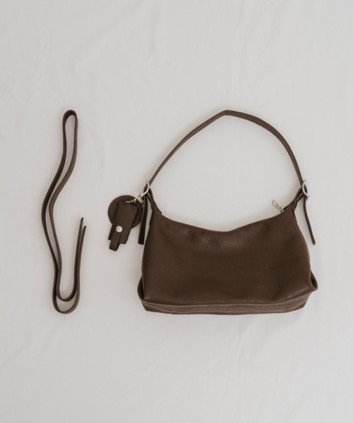 HANNE(アン)の「2WAYベルテットショルダーBAG(ショルダーバッグ・レディース・ブラック/ブラウン・FREE)」の11枚目の写真