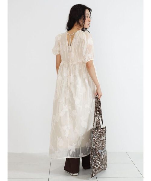FIKA.(フィーカ)の「Flower jacquard sheer onepiece(ワンピース・レディース・アイボリー/ダークネイビー・MEDIUM)」の9枚目の写真