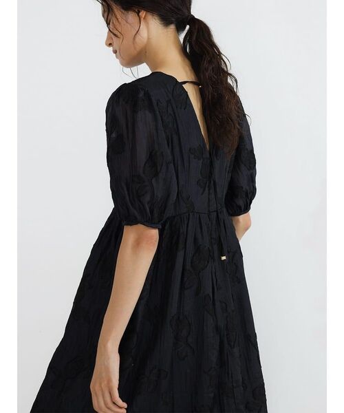 FIKA.(フィーカ)の「Flower jacquard sheer onepiece(ワンピース・レディース・アイボリー/ダークネイビー・MEDIUM)」の10枚目の写真