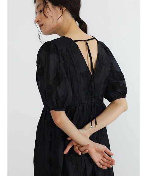 FIKA.(フィーカ)の「Flower jacquard sheer onepiece(ワンピース・レディース・アイボリー/ダークネイビー・MEDIUM)」の13枚目の写真