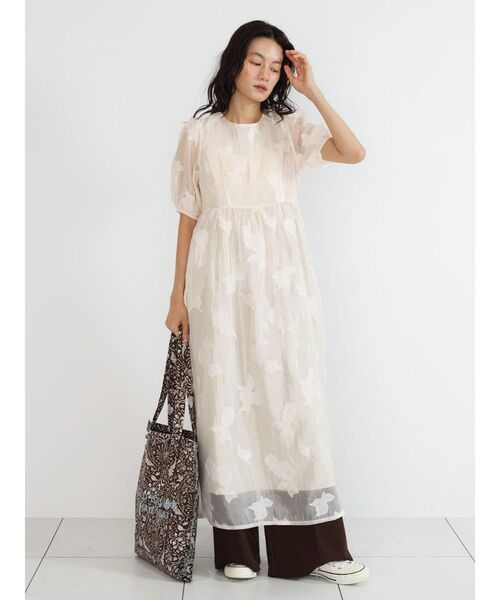 FIKA.(フィーカ)の「Flower jacquard sheer onepiece(ワンピース・レディース・アイボリー/ダークネイビー・MEDIUM)」の1枚目の写真